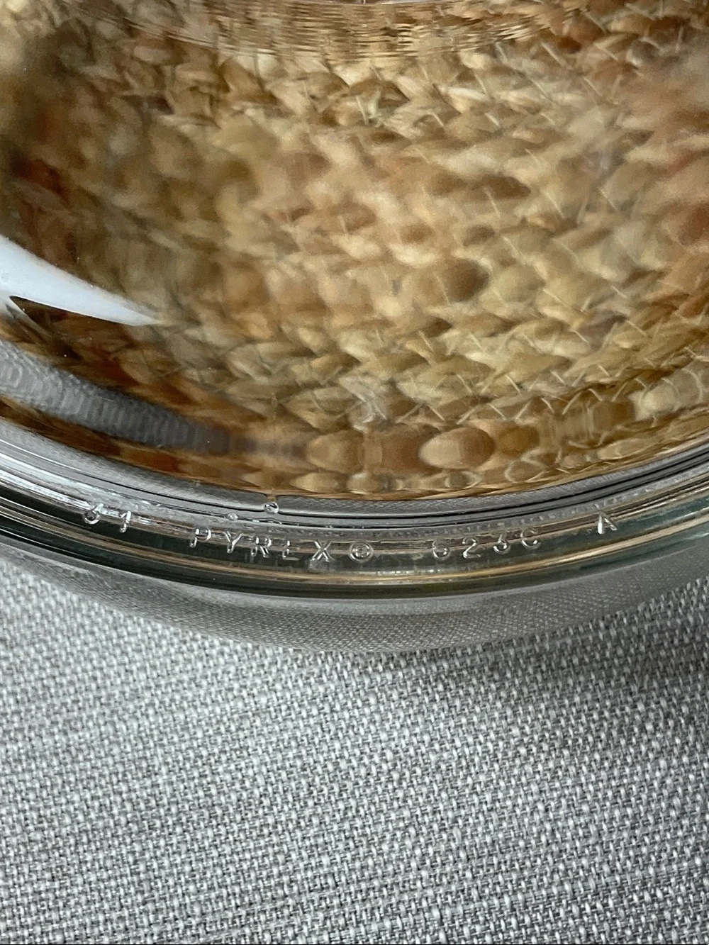 Vintage Pyrex Clear Glass 1.5 Qt Round Casserole Dish with matching Lid